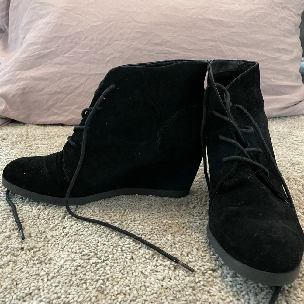 Madden Girl Black Suede Booties | Size 9.5